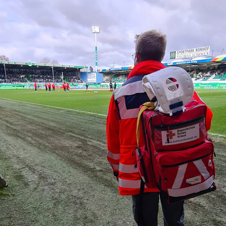 Mehr über den Artikel erfahren Am Samstag, den 26.02.22 durften wir zum ersten Mal bei einem Heimspiel der…